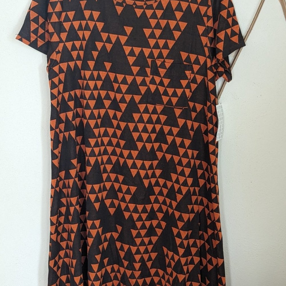 Lularoe Carly Dress - Picture 3 of 6
